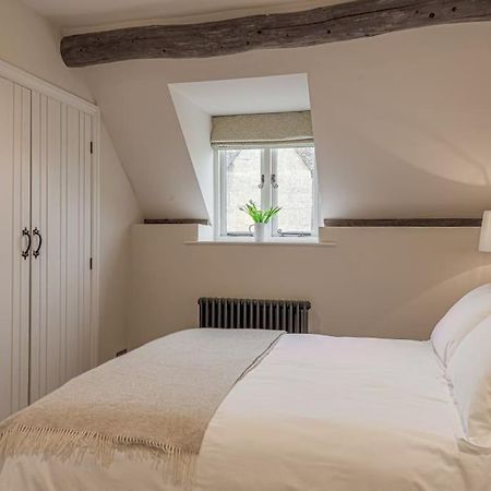 East Barn Cottage - Refurbished Barn Conversion! Weston Subedge Экстерьер фото