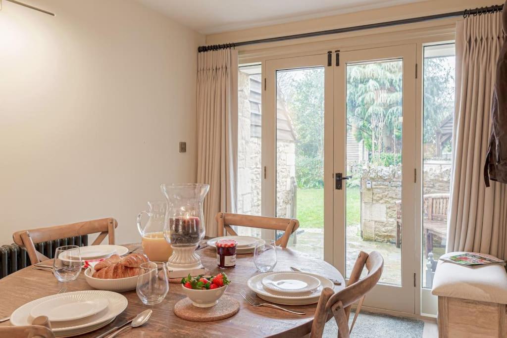 East Barn Cottage - Refurbished Barn Conversion! Weston Subedge Экстерьер фото