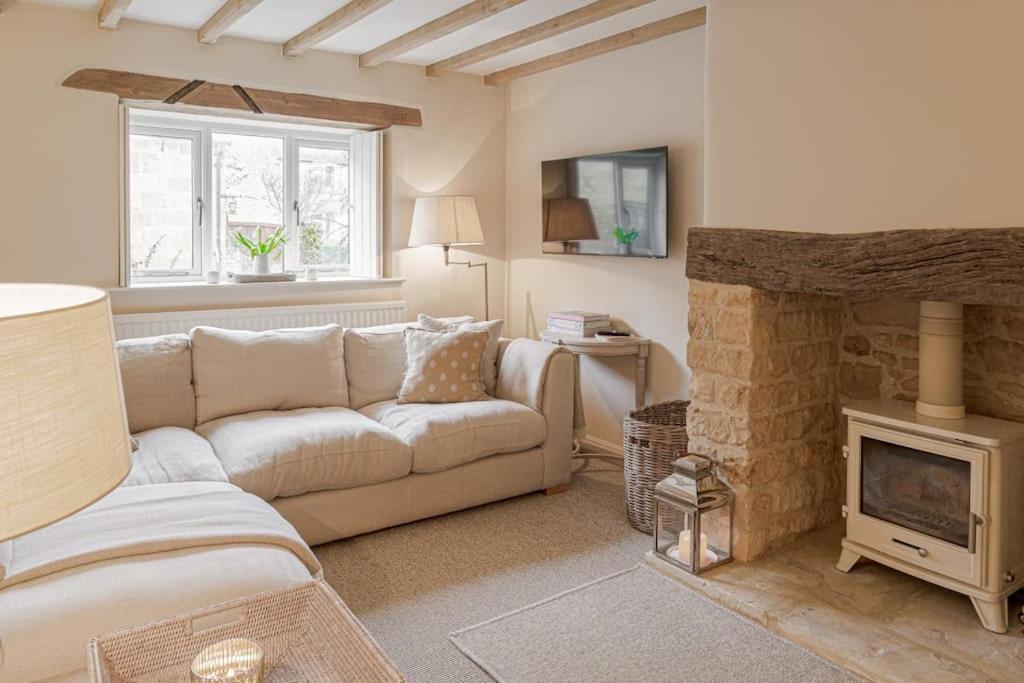 East Barn Cottage - Refurbished Barn Conversion! Weston Subedge Экстерьер фото