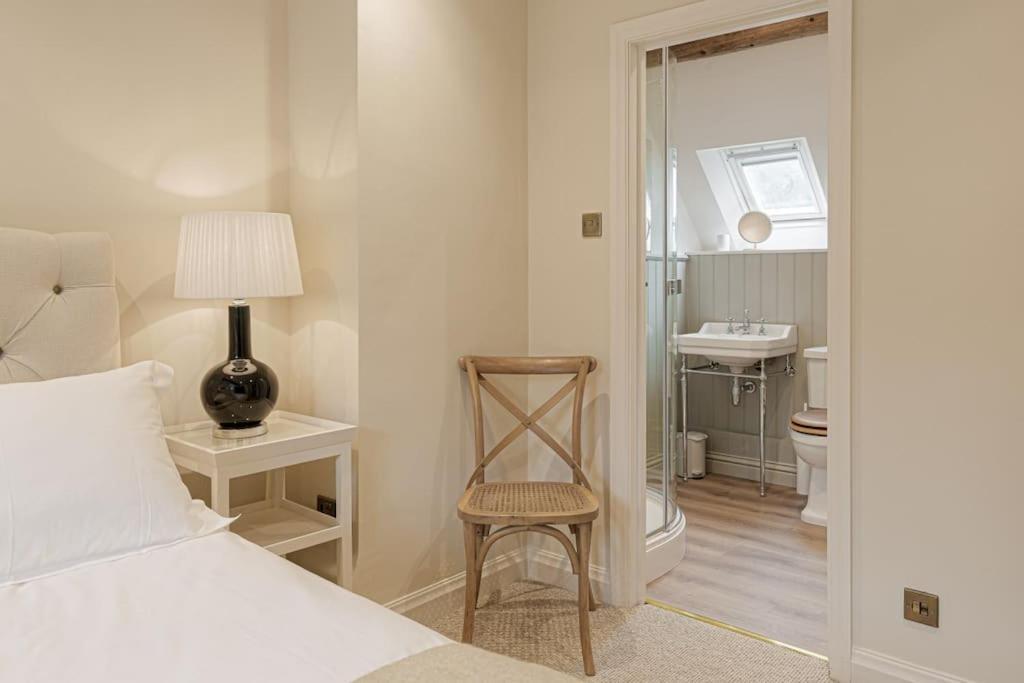 East Barn Cottage - Refurbished Barn Conversion! Weston Subedge Экстерьер фото